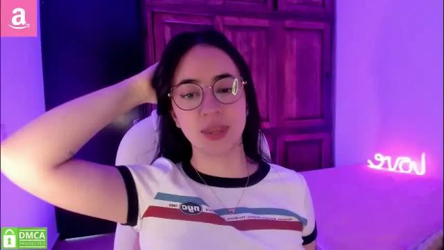 Image 7 of alicee_2 Stream on Chaturbate on 2 months ago