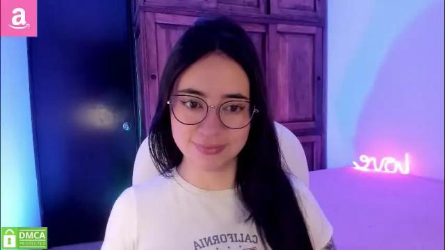 Image 2 of alicee_2 Stream on Chaturbate on 16 hours ago