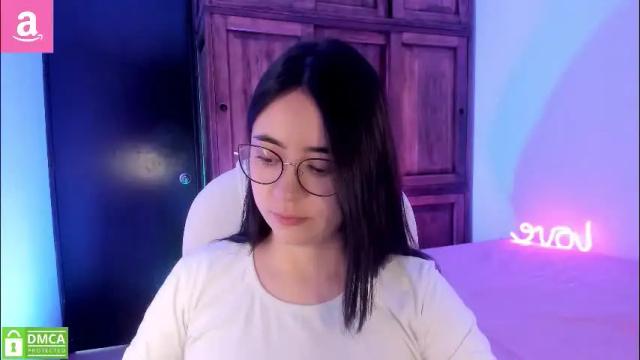 Image 7 of alicee_2 Stream on Chaturbate on 3 months ago