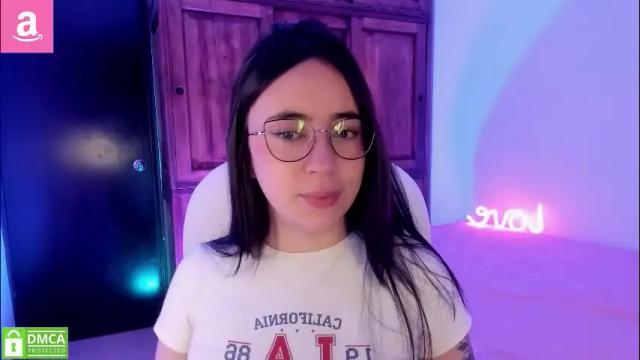 Image 12 of alicee_2 Stream on Chaturbate on 2 months ago