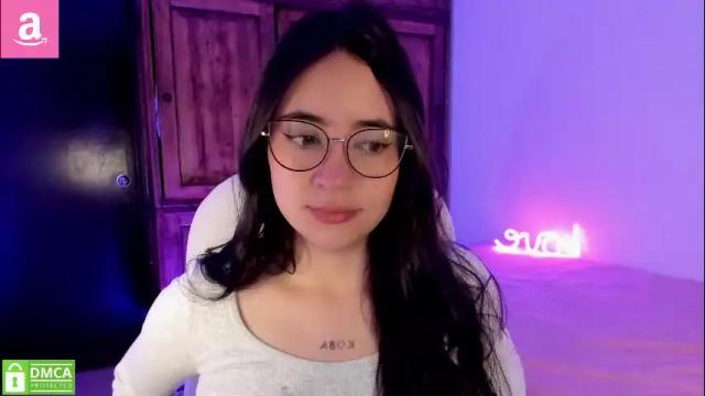 Image 11 of alicee_2 Stream on Chaturbate on 2 months ago