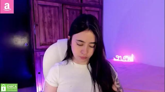 Image 2 of alicee_2 Stream on Chaturbate on 2 months ago