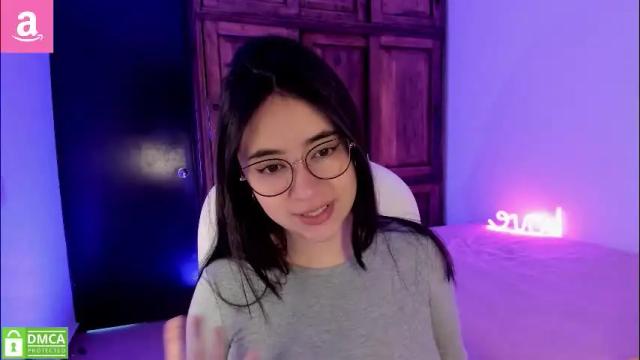 Image 6 of alicee_2 Stream on Chaturbate on 2 months ago