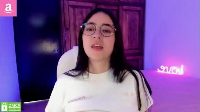 Image 3 of alicee_2 Stream on Chaturbate on 1 month ago