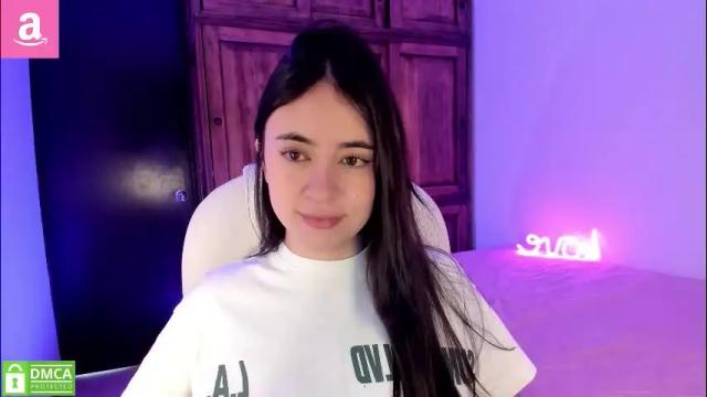 Image 3 of alicee_2 Stream on Chaturbate on 1 month ago