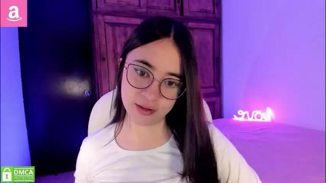 Image 4 of alicee_2 Stream on Chaturbate on 18 days ago