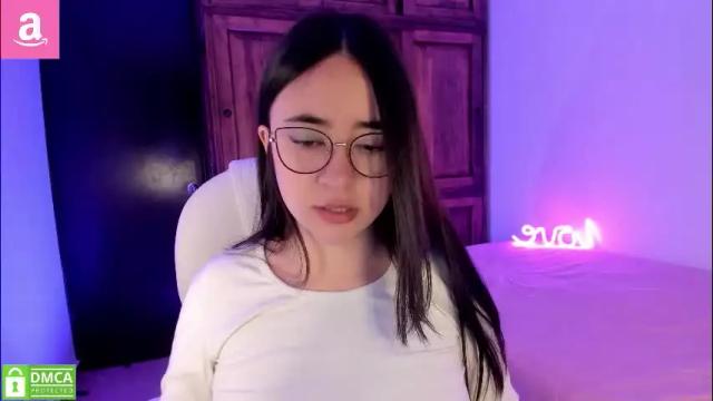 Image 7 of alicee_2 Stream on Chaturbate on 18 days ago