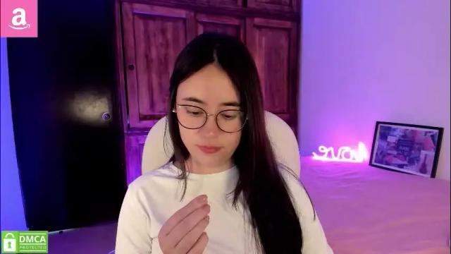 Image 10 of alicee_2 Stream on Chaturbate on 16 days ago