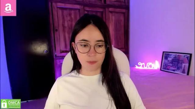 Image 11 of alicee_2 Stream on Chaturbate on 16 days ago