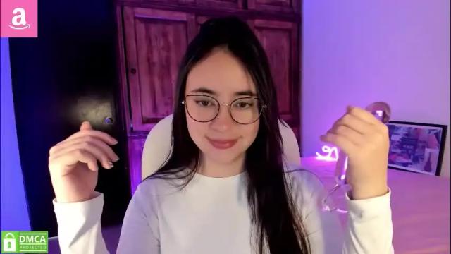 Image 7 of alicee_2 Stream on Chaturbate on 16 days ago