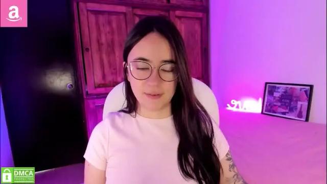 Image 2 of alicee_2 Stream on Chaturbate on 14 days ago