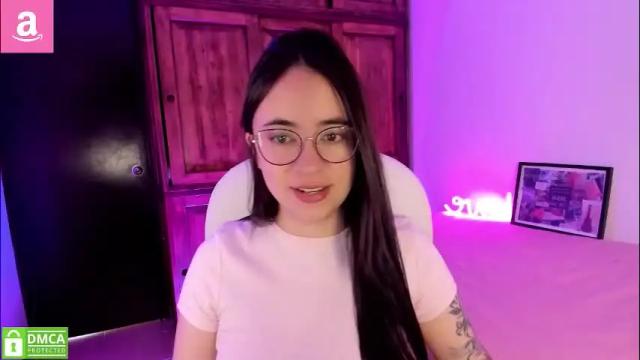 Image 7 of alicee_2 Stream on Chaturbate on 14 days ago