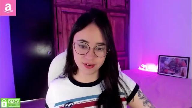 Image 3 of alicee_2 Stream on Chaturbate on 1 day ago