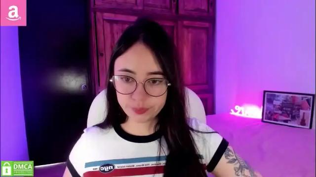 Image 6 of alicee_2 Stream on Chaturbate on 1 day ago