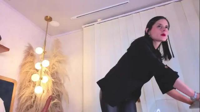 Image 11 of alicee_milf_ Stream on Chaturbate on 1 month ago