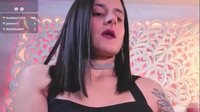 Image 11 of alicee_milf_ Stream on Chaturbate on 27 days ago