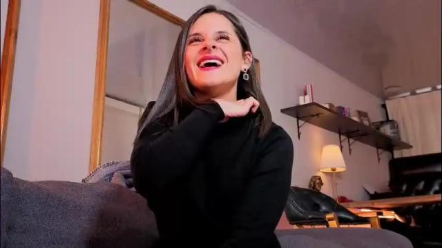 Image 4 of alicee_milf_ Stream on Chaturbate on 2 months ago