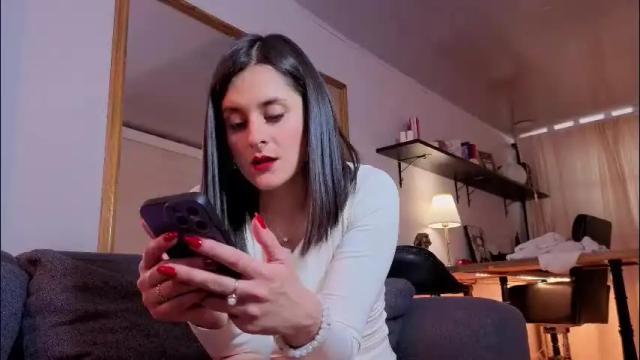 Image 6 of alicee_milf_ Stream on Chaturbate on 2 months ago