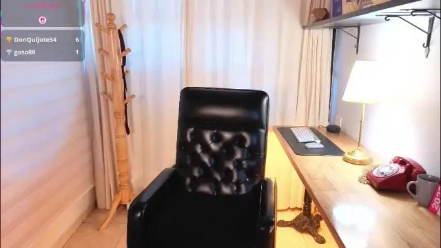 Image 8 of alicee_milf_ Stream on Chaturbate on 1 month ago