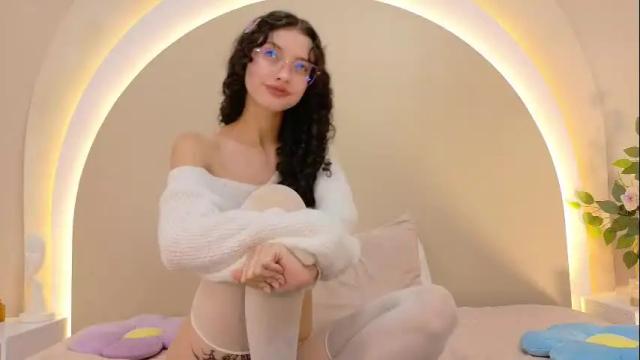 Image 4 of alicee_rodriguez Stream on Chaturbate on 21 days ago