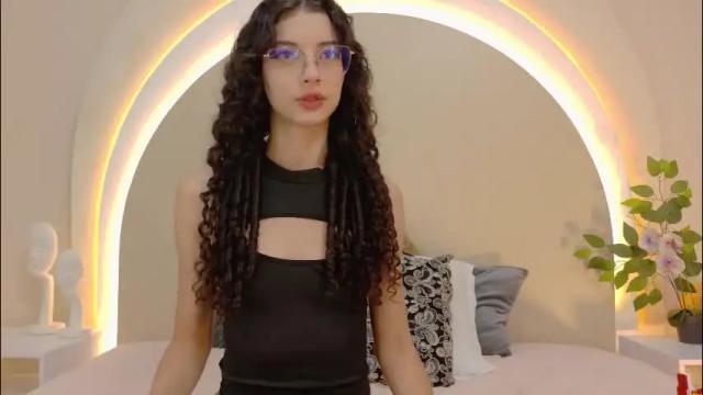 Image 3 of alicee_rodriguez Stream on Chaturbate on 1 month ago