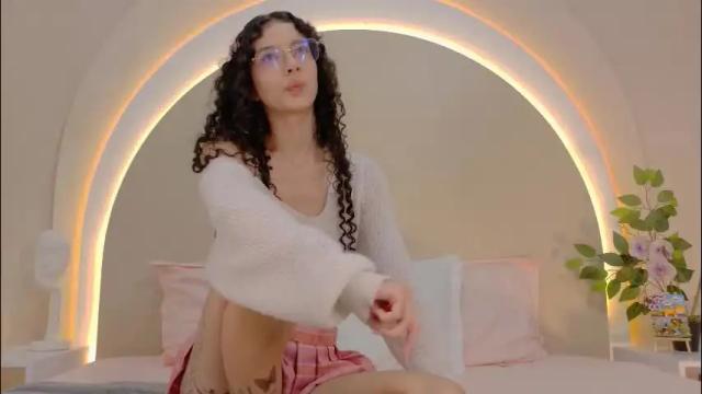 Image 12 of alicee_rodriguez Stream on Chaturbate on 5 days ago