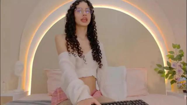 Image 2 of alicee_rodriguez Stream on Chaturbate on 5 days ago