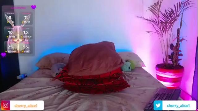 Image 2 of alicee_salvatore Stream on Chaturbate on 5 months ago