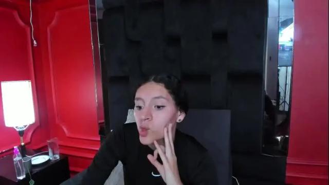 Image 8 of aliceferrer_ Stream on Chaturbate on 1 month ago