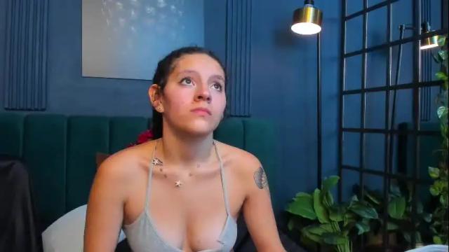 Image 2 of aliceferrer_ Stream on Chaturbate on 29 days ago