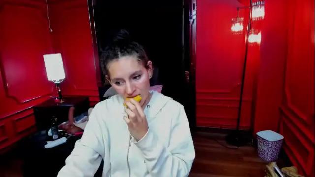 Image 12 of aliceferrer_ Stream on Chaturbate on 15 days ago