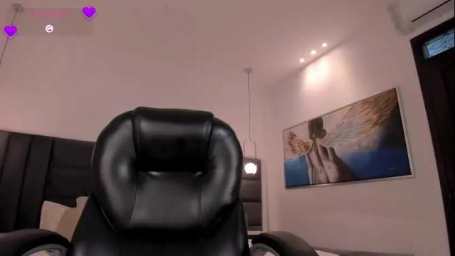 Image 2 of aliceharperx Stream on Chaturbate on 25 days ago