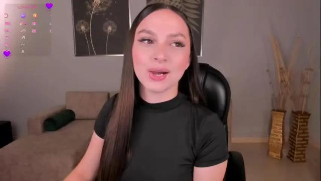 Image 4 of aliceharperx Stream on Chaturbate on 18 days ago
