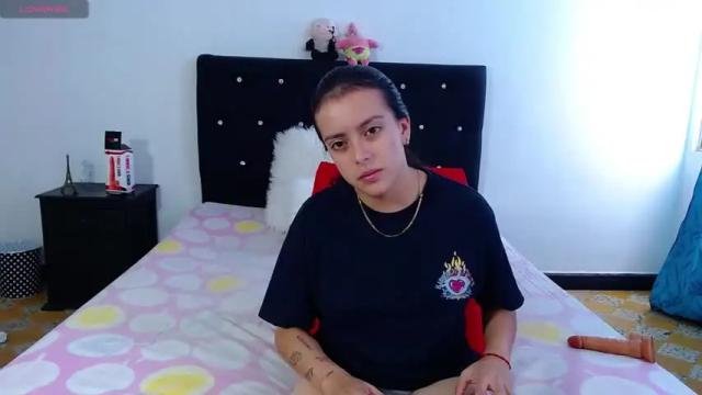 Image 11 of alicehunton Stream on Chaturbate on 13 months ago