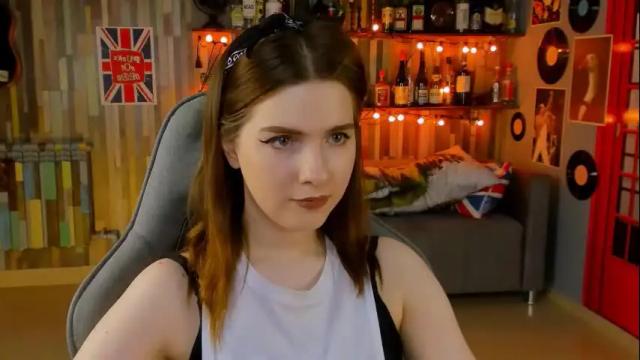Thumbnail 3, aliceinredsquare's Stream at Chaturbate, 1 month ago