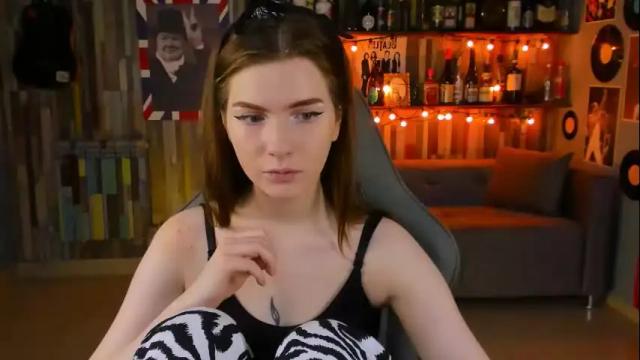 Thumbnail 2, aliceinredsquare's Stream at Chaturbate, 1 month ago
