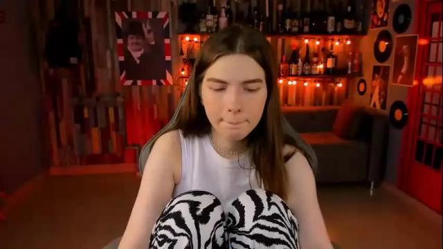 Thumbnail 2, aliceinredsquare's Stream at Chaturbate, 1 month ago