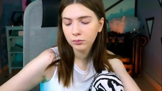 Thumbnail 1, aliceinredsquare's Stream at Chaturbate, 1 month ago