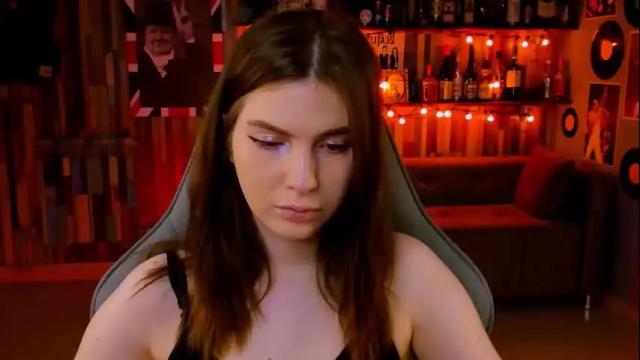Image 12 of aliceinredsquare Stream on Chaturbate on 1 month ago