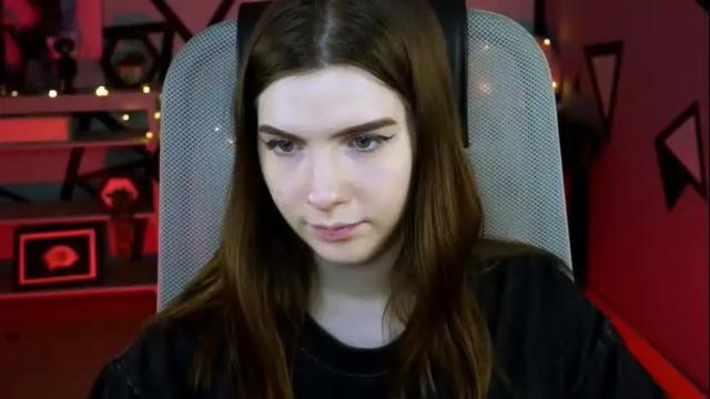 Image 11 of aliceinredsquare Stream on Chaturbate on 24 days ago