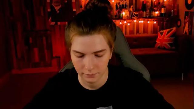 Image 12 of aliceinredsquare Stream on Chaturbate on 23 days ago