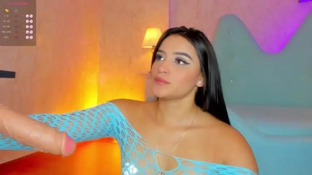 Image 12 of alicekiing Stream on Chaturbate on 15 months ago