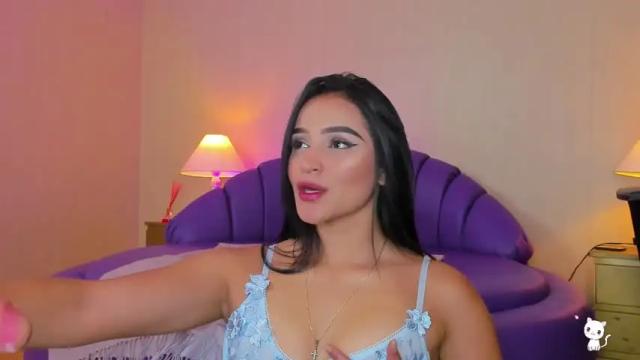 Image 11 of alicekiing Stream on Chaturbate on 14 months ago