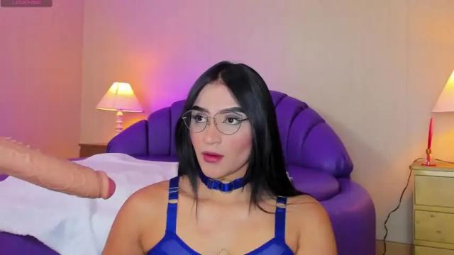 Image 11 of alicekiing Stream on Chaturbate on 14 months ago