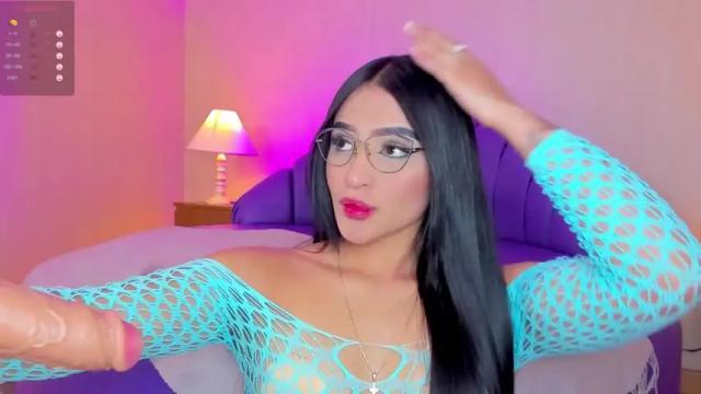 Image 7 of alicekiing Stream on Chaturbate on 14 months ago