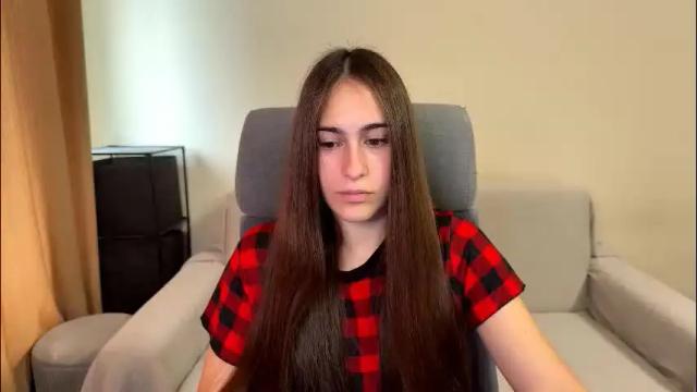 Image 2 of alicekollt Stream on Chaturbate on 3 months ago