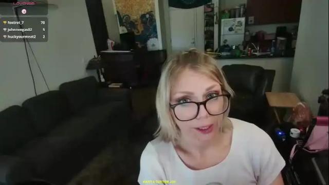 Image 10 of aliceliddell710 Stream on Chaturbate on 1 month ago