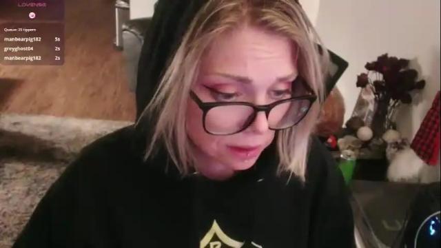 Image 6 of aliceliddell710 Stream on Chaturbate on 1 month ago