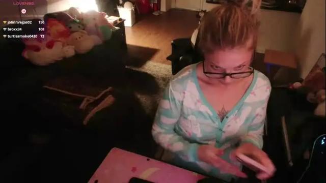 Image 2 of aliceliddell710 Stream on Chaturbate on 1 month ago