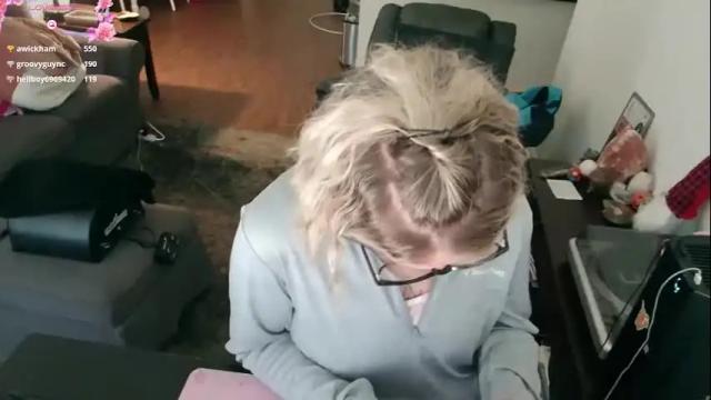 Image 12 of aliceliddell710 Stream on Chaturbate on 1 month ago